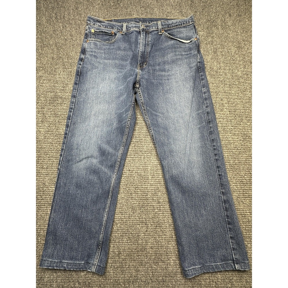 Levis Jeans Mens 35x26 Blue Denim Straight Leg Medium Wash Relaxed Fit